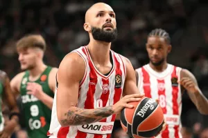  Ο Φουρνιέ έβαλε τα μεγάλα σουτ και ο Ολυμπιακός... απέδρασε απ' το Κάουνας