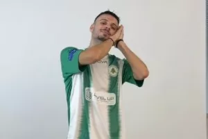 Πλάνα από τη φωτογράφιση της ομάδας (βίντεο)