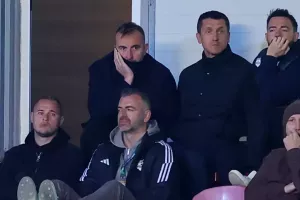 Δεν κρύβεται/Άρης
