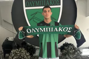 Επαγγελματικό συμβόλαιο στον Ηλία