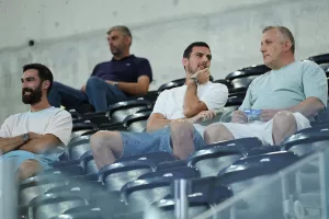 Παρέα στην "Αρένα"