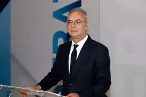ΤΩΡΑ/Επίσημα υποψήφιος