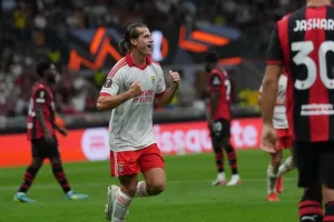 Άλωσε το «Σαν Σίρο» η Μπενφίκα - Επιστροφή στην Ευρώπη με νίκη για τη Σάντερλαντ