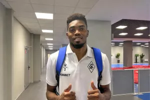 O Chinedu Geoffrey είναι... ΕΔΩ