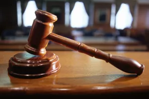 Αποκλεισμός 25χρονου από τα γήπεδα για τα επεισόδια στο ΑΠΟΕΛ-ΑΕΛ