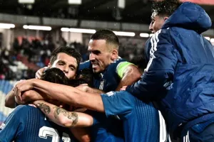 Τα εισιτήρια για Ολλανδία και Γερμανία έκαναν ήδη... φτερά!