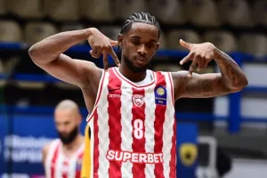 (ΒΙΝΤΕΟ-ΦΩΤΟΣ kerkida) Είχε τις απαντήσεις και τον... Μοντέρο ο Ολυμπιακός και έφυγε για τον τελικό!