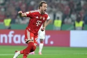 Ρουμενίγκε: «Ρώτησα ΑΙ για το αν θα κερδίσει την Χρυσή Μπάλα ο Κέιν»!