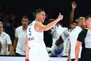 Αντίστροφη μέτρηση για την επιστροφή Λαρεντζάκη στην ΑΕΚ