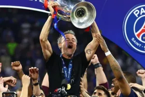 Ανανέωσε Λούις Ενρίκε και πέντε παίκτες σε... 8 λεπτά!