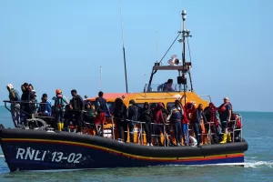 Το υπουργείο Εσωτερικών της Βρετανίας κατέγραψε 781 αφίξεις μεταναστών σε μία ημέρα