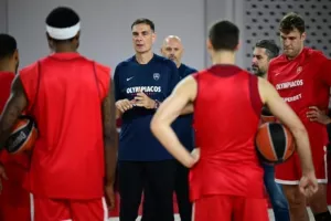 Μπαρτζώκας: «Είμαι πολύ χαρούμενος με το ρόστερ μας - Ο στόχος παραμένει ο ίδιος»