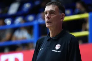 Μπαρτζώκας: «Να παύσει η δικαιολογία των προπονήσεων - Θέμα της ελληνικής κοινωνίας το άδειο γήπεδο»