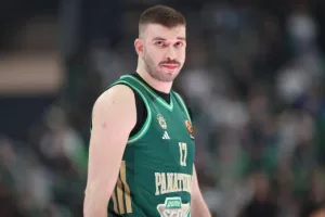 Ρογκαβόπουλος: Θλάση στον οπίσθιο μηριαίο, ξεκίνησε αγωγή