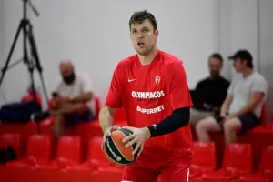 Ξανά Best One Team Ambassador στην Ευρωλίγκα ο Βεζένκοφ