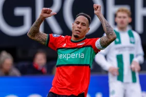 Nijmegen-Ο Tjaronn Chery έκρουσε τον κώδωνα του κινδύνου πριν από την Ομόνοια