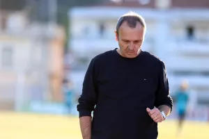 Τέλος ο Μπράτσος από τον Βόλο Elabet μετά την ήττα από τον Παναθηναϊκό