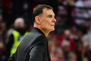 Μπαρτζώκας: «Είχαμε λίγες επιλογές, προσπαθήσαμε με μερικά τρικ, αλλά σταματήσαμε να τρέχουμε…»