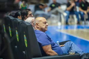 Δεν χάνει ο Άντρος