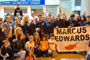 (Βίντεο/Φώτος Kerkida) Συγκινητικές στιγμές: ΟΛΟΙ... στον δικό τους Μάρκους Έντουαρντς! 