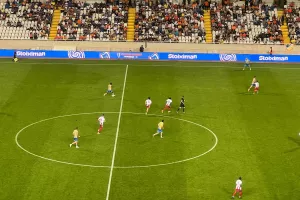 (LIVE) ΑΠΟΕΛ 1-0 Νέα Σαλαμίνα