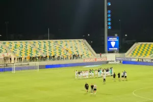 (Βίντεο kerkida) Πανηγύρισαν με τους λιγοστούς ΑΕΛίστες!