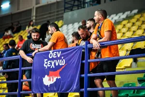 Το "ΔΕΝ ΞΕΧΝΩ" δεν ΘΑ κατεβεί ΠΟΤΕ!