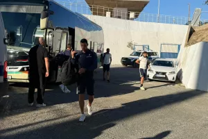 Η άφιξη του ΑΠΟΕΛ/φώτος kerkida