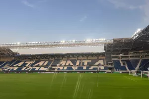 20.000 Ιταλοί και 350... Παφίτες!