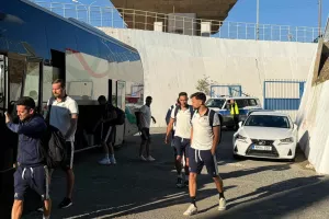 Η άφιξη του ΑΠΟΕΛ/φώτος kerkida