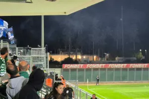 Καθυστέρηση λόγω... σημαιών!