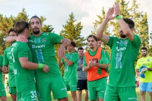 ΦΩΤΟΣ από το διπλό της Αναγέννησης