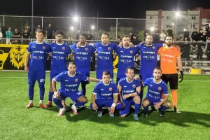 Νίκη για ΑΕΤΟ-Λουλούδια εις μνήμη του Γιάννη