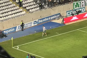 Αποβλήθηκε ο Φιάκας
