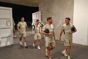(ΦΩΤΟΣ kerkida) Έφτασε στο... σπίτι της η ΑΕΚ!