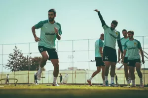 (ΚΛΙΚΣ) Δουλειά και θέλουν την 2η