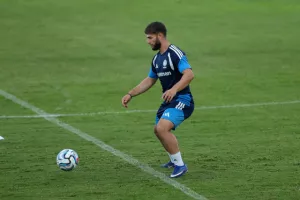 (Φώτος) Δουλειά... ενόψει Λετονίας
