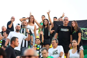 Αντίδραση, επιστροφή, κορυφή!