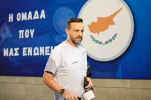 Μάντζιος με... επιθετικό μήνυμα