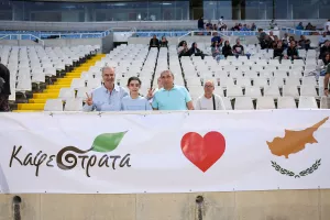 Με ψυχή και δέκα παίκτες η Εθνική μας, πρώτη νίκη και άλμα στη 2η θέση!