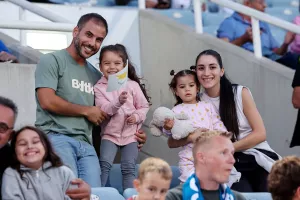 Με ψυχή και δέκα παίκτες η Εθνική μας, πρώτη νίκη και άλμα στη 2η θέση!