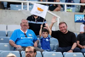 Με ψυχή και δέκα παίκτες η Εθνική μας, πρώτη νίκη και άλμα στη 2η θέση!