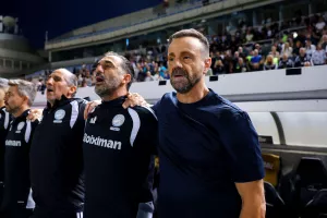 Με ψυχή και δέκα παίκτες η Εθνική μας, πρώτη νίκη και άλμα στη 2η θέση!