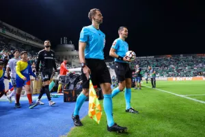 Ομόνοια - Μπενφίκα: Την κόντραρε... για ένα ημίχρονο