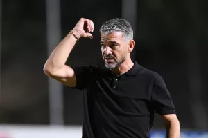 Αλλάζει προσέγγιση ο Μαρτίνς