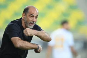 Τέταρτη σερί νίκη και μένει κορυφή η ΑΕΛ (φώτος)