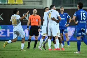 Τέταρτη σερί νίκη και μένει κορυφή η ΑΕΛ (φώτος)