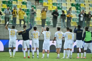 Τέταρτη σερί νίκη και μένει κορυφή η ΑΕΛ (φώτος)