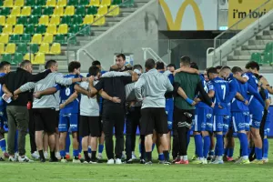 Τέταρτη σερί νίκη και μένει κορυφή η ΑΕΛ (φώτος)