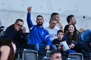 Τέταρτη σερί νίκη και μένει κορυφή η ΑΕΛ (φώτος)